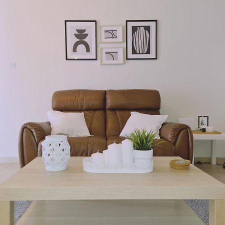 Stay Sunny Palms Apartment Voroklini Esterno foto