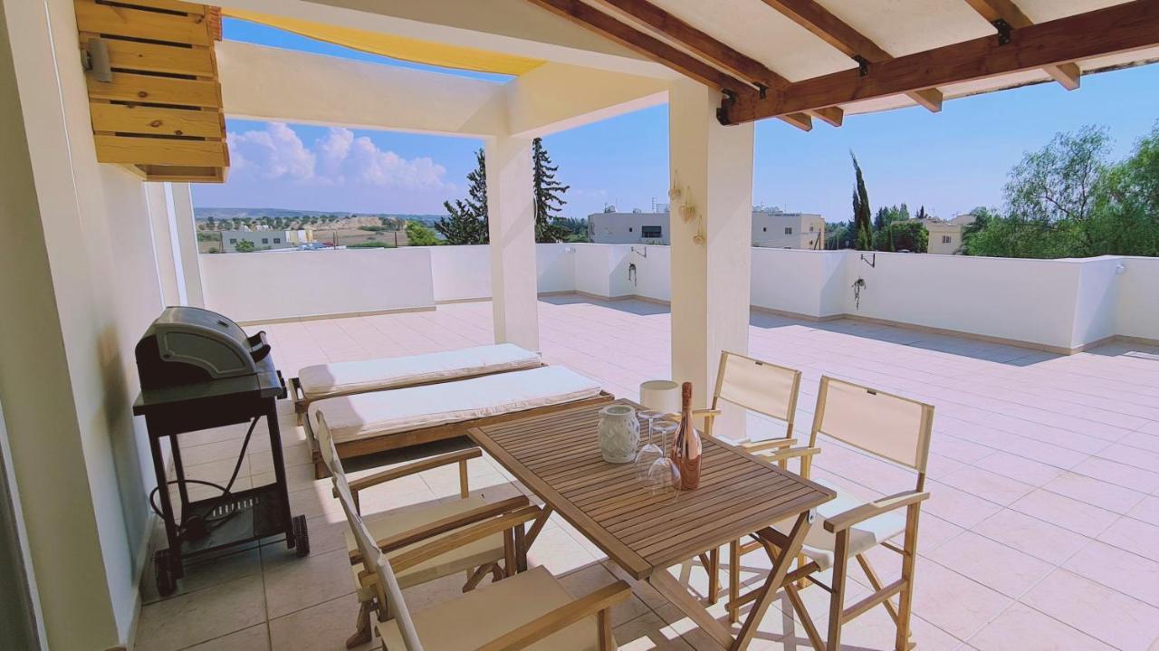 Stay Sunny Palms Apartment Voroklini Esterno foto