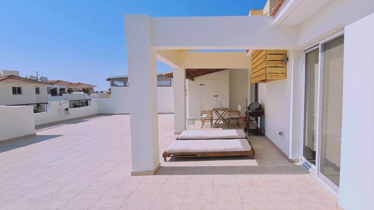 Stay Sunny Palms Apartment Voroklini Esterno foto