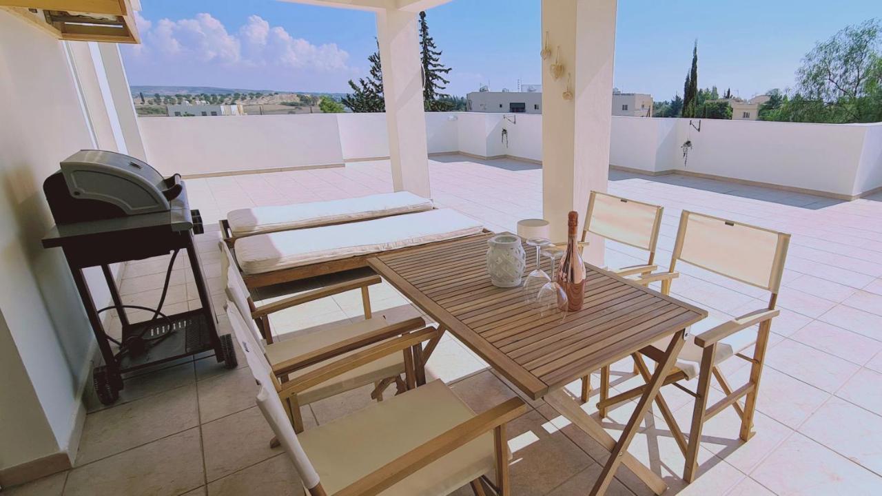 Stay Sunny Palms Apartment Voroklini Esterno foto