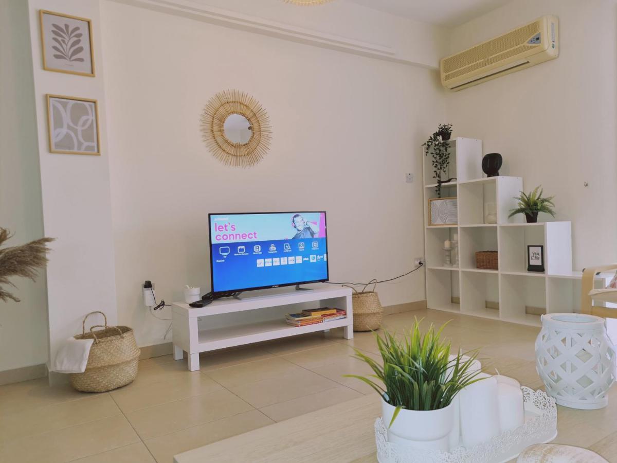 Stay Sunny Palms Apartment Voroklini Esterno foto