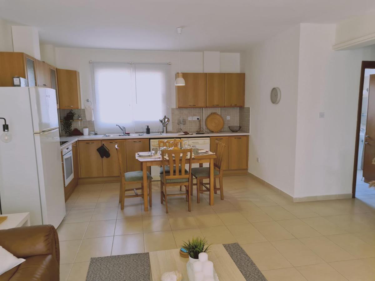 Stay Sunny Palms Apartment Voroklini Esterno foto